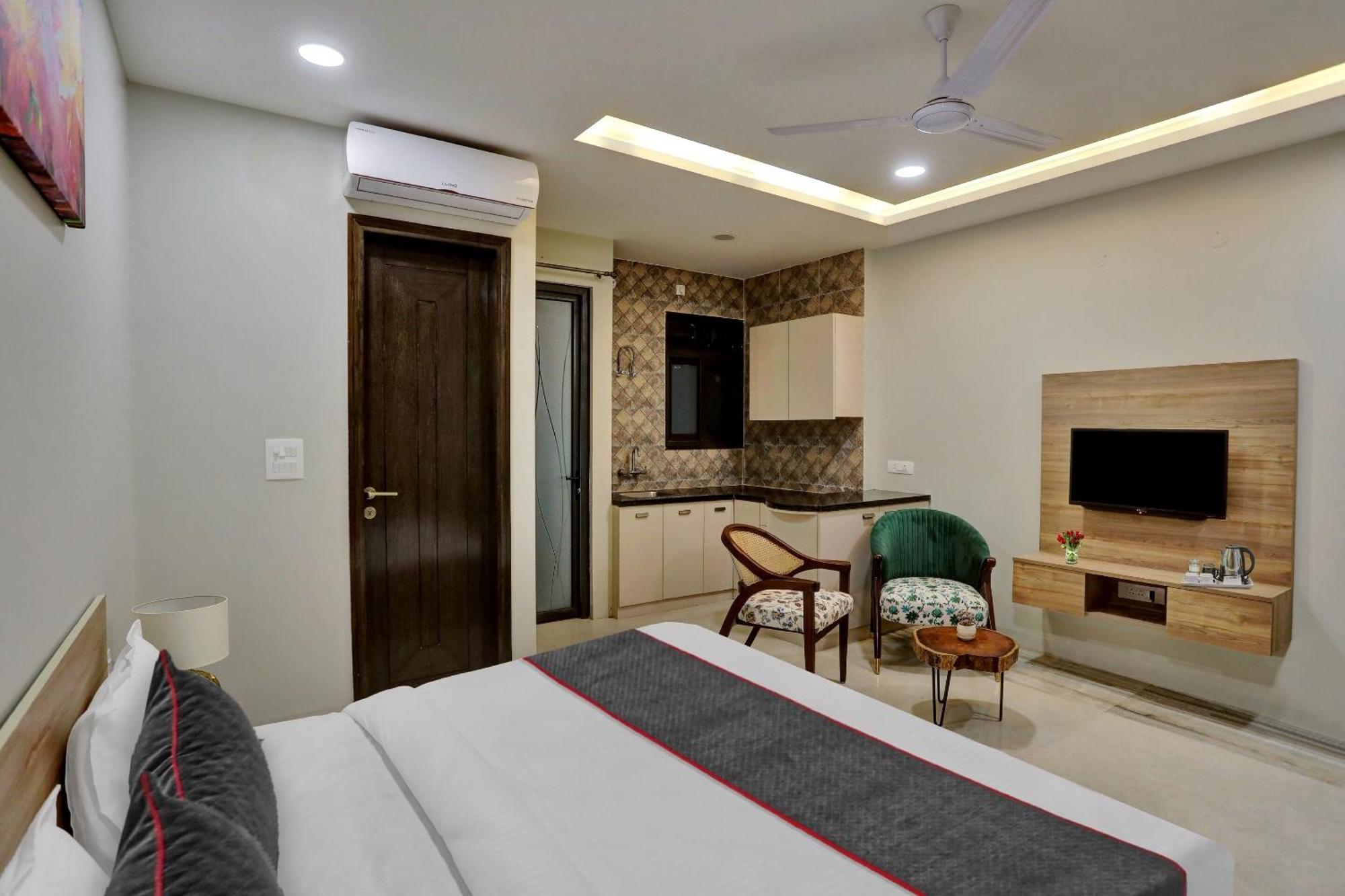 Townhouse Xanthe Hotel Ноида Екстериор снимка